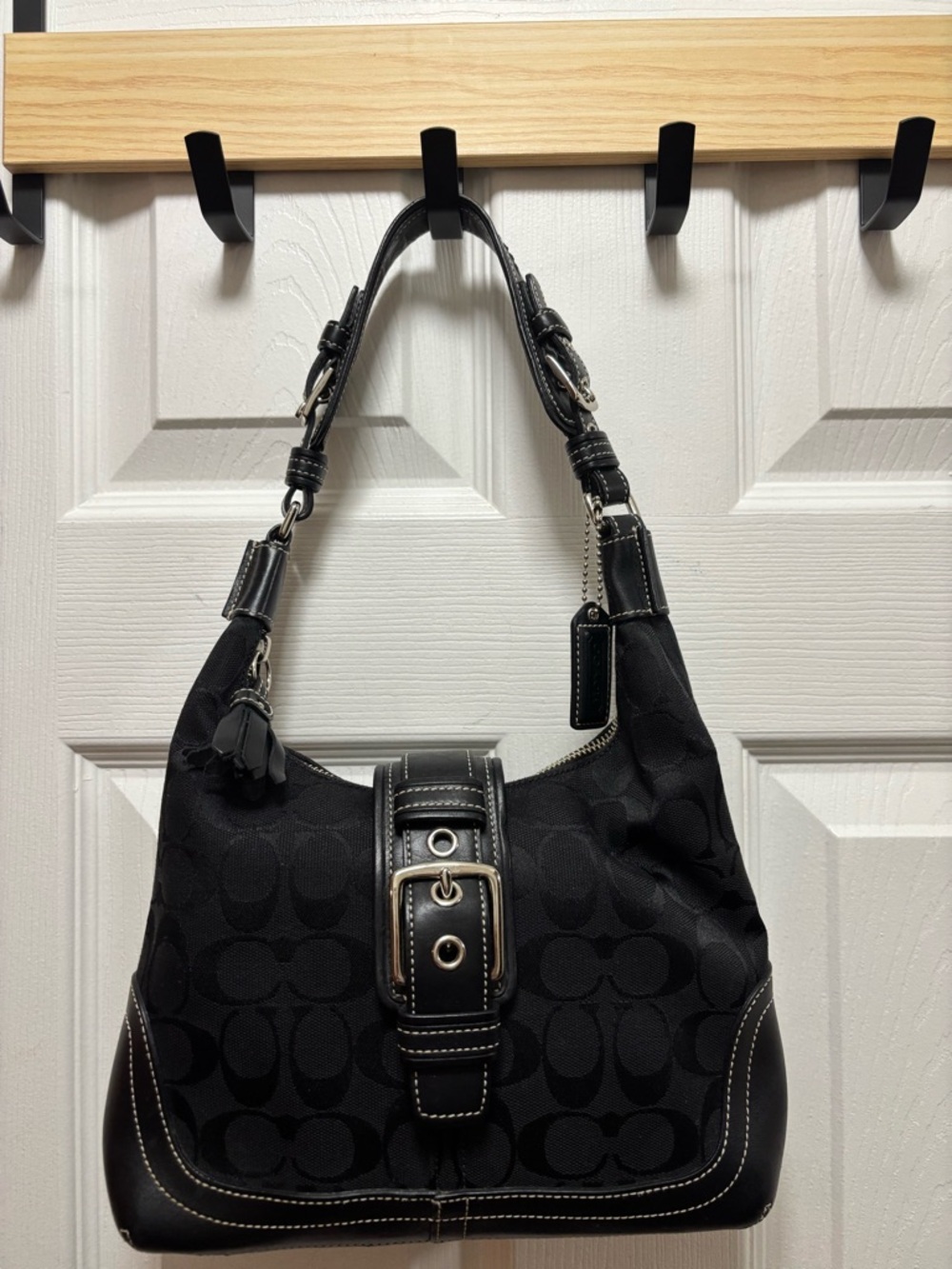 Coach VINTAGE E04J-6823 Signature SoHo Black Jacquard w Leather Trim Hobo in EUC